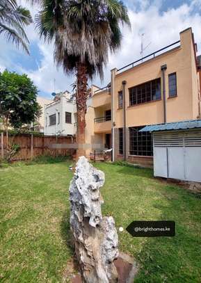 5 Bed Townhouse with En Suite in Lavington image 7