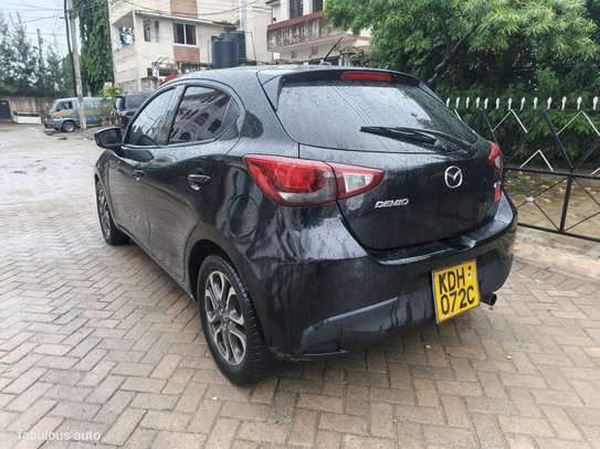 Mazda demio 2015 image 4