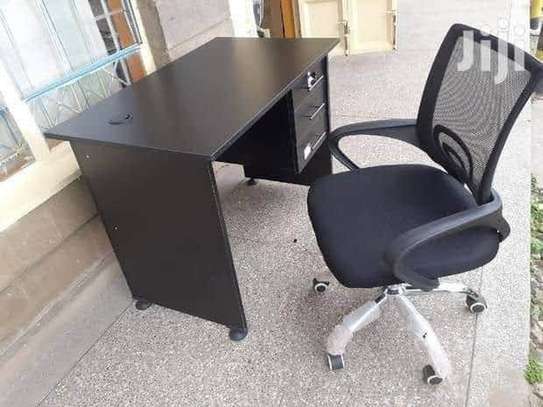 Secretarial desk ➕ adjustable seat. image 1