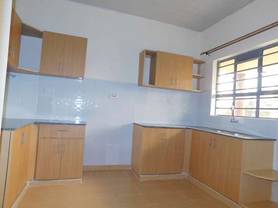 3 Bed House with En Suite at Acacia image 10