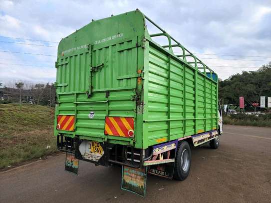 Isuzu NPR 2018 Local high-sided in excellent condition image 5