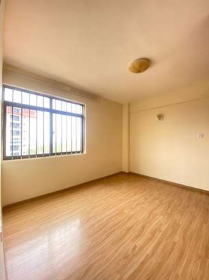 2 Bed Apartment with En Suite in Kilimani image 7