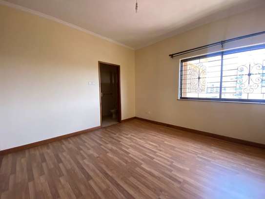 3 Bed Apartment with En Suite in Kileleshwa image 14