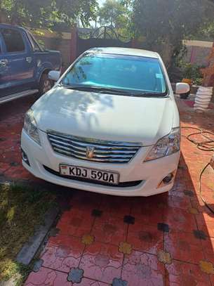 Toyota premio 2016 image 1