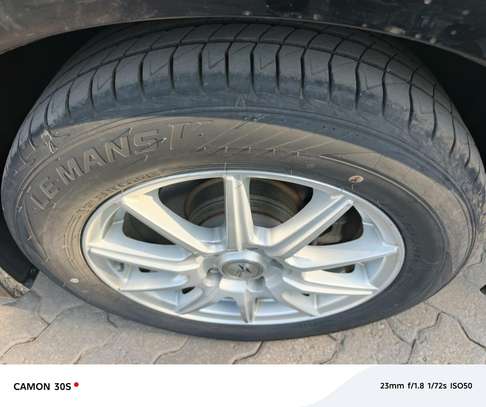 Honda jade Hybrid Black 2018 image 10