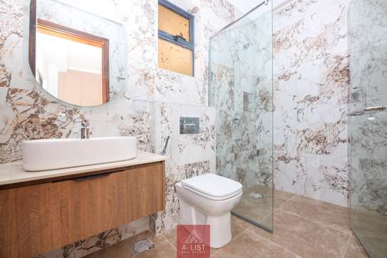 2 Bed Apartment with En Suite at Brookside Drive image 18