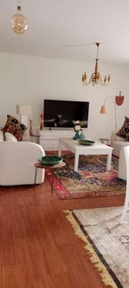 Serviced 3 Bed Apartment with En Suite in Parklands image 5