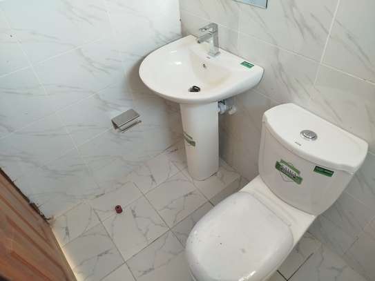 3 Bed House with En Suite in Kitengela image 2