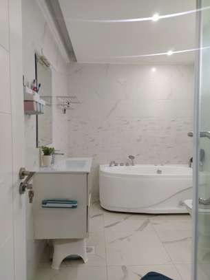 Serviced 3 Bed Apartment with En Suite at Othaya Road image 9