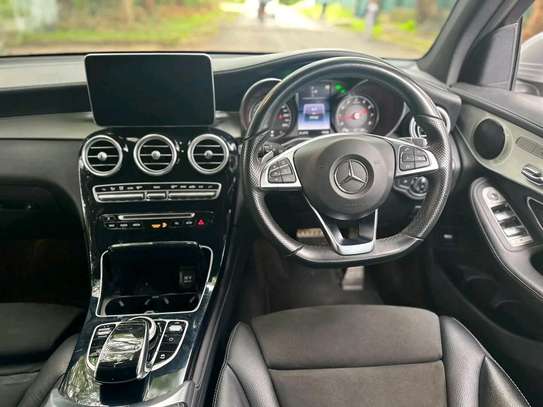 2016 Mercedes Benz GlC 250 4matic image 7