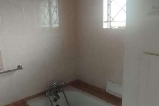 4 Bed Townhouse with En Suite at Kileleshwa image 8