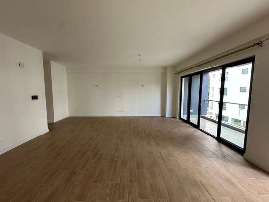 2 Bed Apartment with En Suite at Lavington image 5