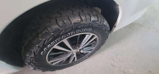 Used Toyota Fielder image 5