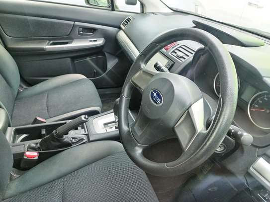 Subaru Impreza hatchback image 8
