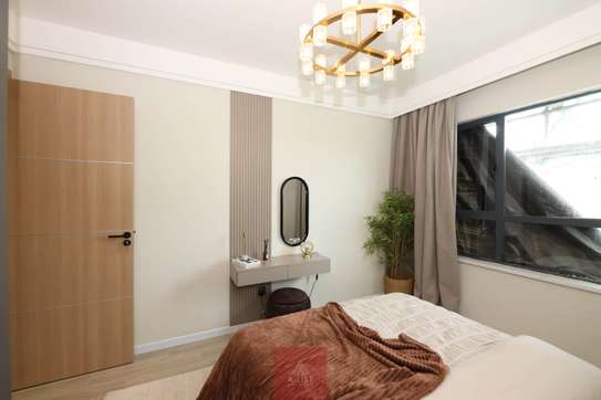 2 Bed Apartment with En Suite at Lavington image 6