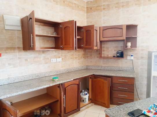 3br apartment plus Sq available for Airbnb in Nyali image 9