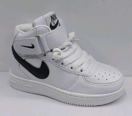 Kids Nike poisonous sneakers image 3