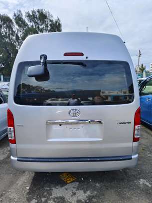 Toyota Hiace 9l manual diesel silver 2018 image 9