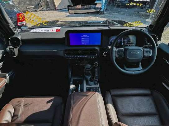 Toyota landcruiser image 5