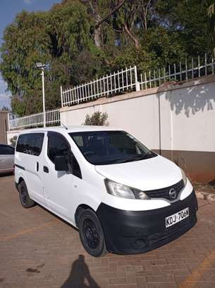NISSAN NV200 image 8