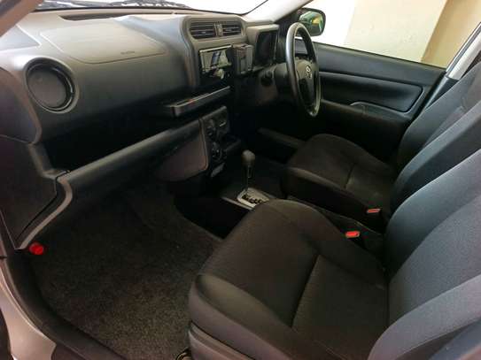 Toyota succeed TXG hybrid image 5