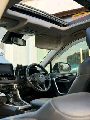 TOYOTA RAV4 2019MODEL SUNROOF TRD MODELLISTA image 9