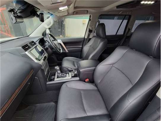 2020 TOYOTA LAND CRUISER PRADO TX L Package image 7