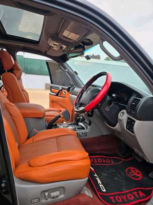 Land Cruiser 100 series image 7