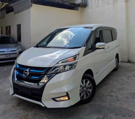Nissan Serena epower White 2018 image 7