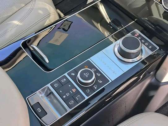 Land Rover Vogue 2017 Diesel image 4