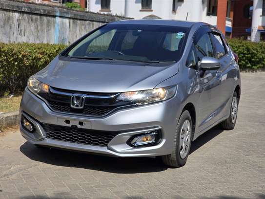 Honda Fit silver 2018 2wd image 3