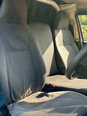 TOYOTA HIACE 7L AUTO DIESEL 2016MODEL image 4