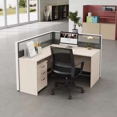 Officedesk;2 Streamlined Partition Panels Office Workstation image 4