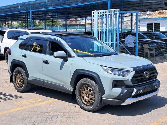 Toyota Rav4 Green 2021 Sunroof image 2
