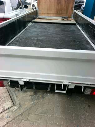 Hino Dutro image 7