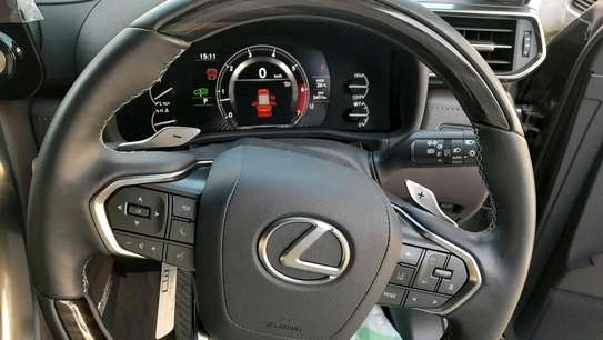 Lexus Lx600 2023 Petrol image 7
