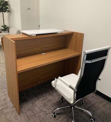 Office Desk: 1.4M Brown Reception Working Desk image 2