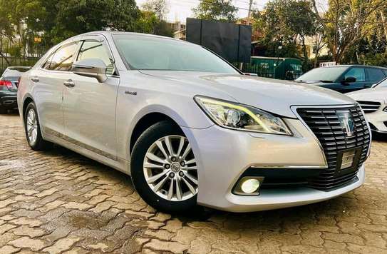 Toyota crown on special offer image 9