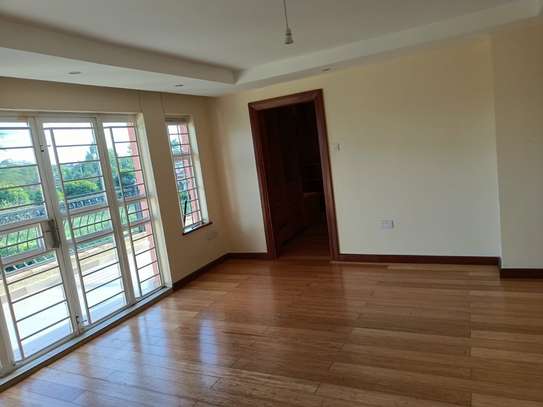 4 Bed House with En Suite in Runda image 6