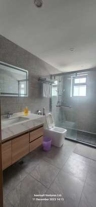Serviced 3 Bed Apartment with En Suite in Riverside image 18