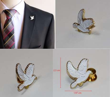 Dove of Peace Lapel Pin Badge image 5