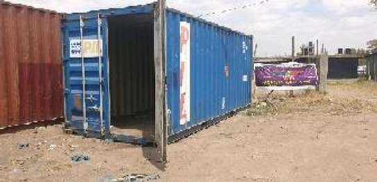 Very clean 20ft shipping containers for sale image 4