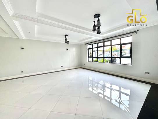 4 Bed Townhouse with En Suite at Muthaiga North image 4