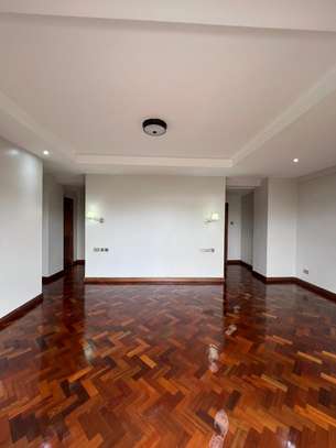 4 Bed Apartment with En Suite at Riverside Drive image 8