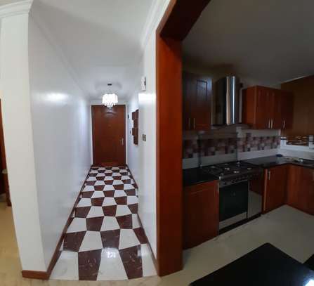 Serviced 3 Bed Apartment with En Suite in Kilimani image 5