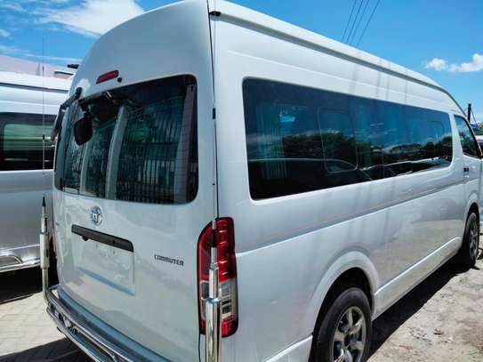 TOYOTA COMMUTER 18 SEATER image 3