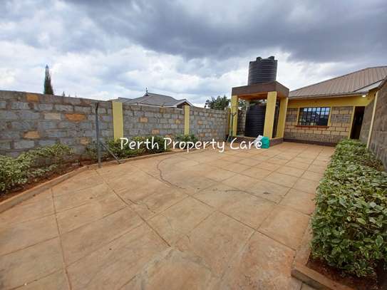 3-bedroom bungalow To Let image 1