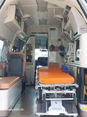 Toyota Hiace ambulance 2017 image 12