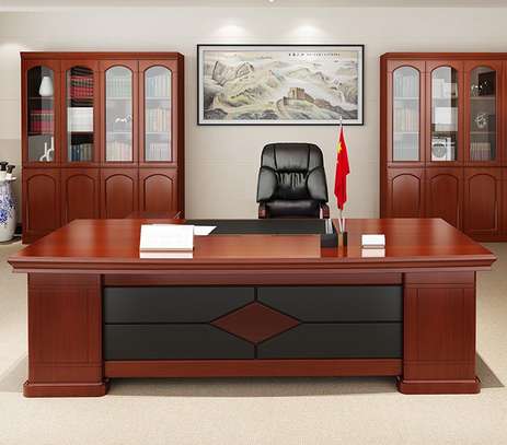 Mahogany 1.8m Executive Ceo Office Desk With Storage image 7
