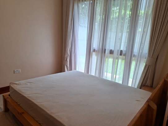 2 Bed Townhouse with En Suite at Kyuna Crescent image 13